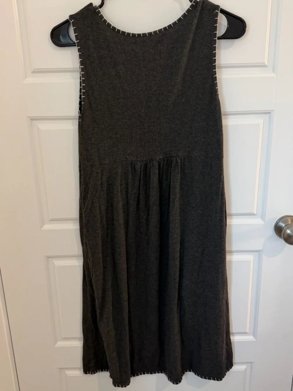 Chelsea & Theodore Embroidered Midi Dress Small Gray Floral Boho Sleeveless - Picture 6 of 9